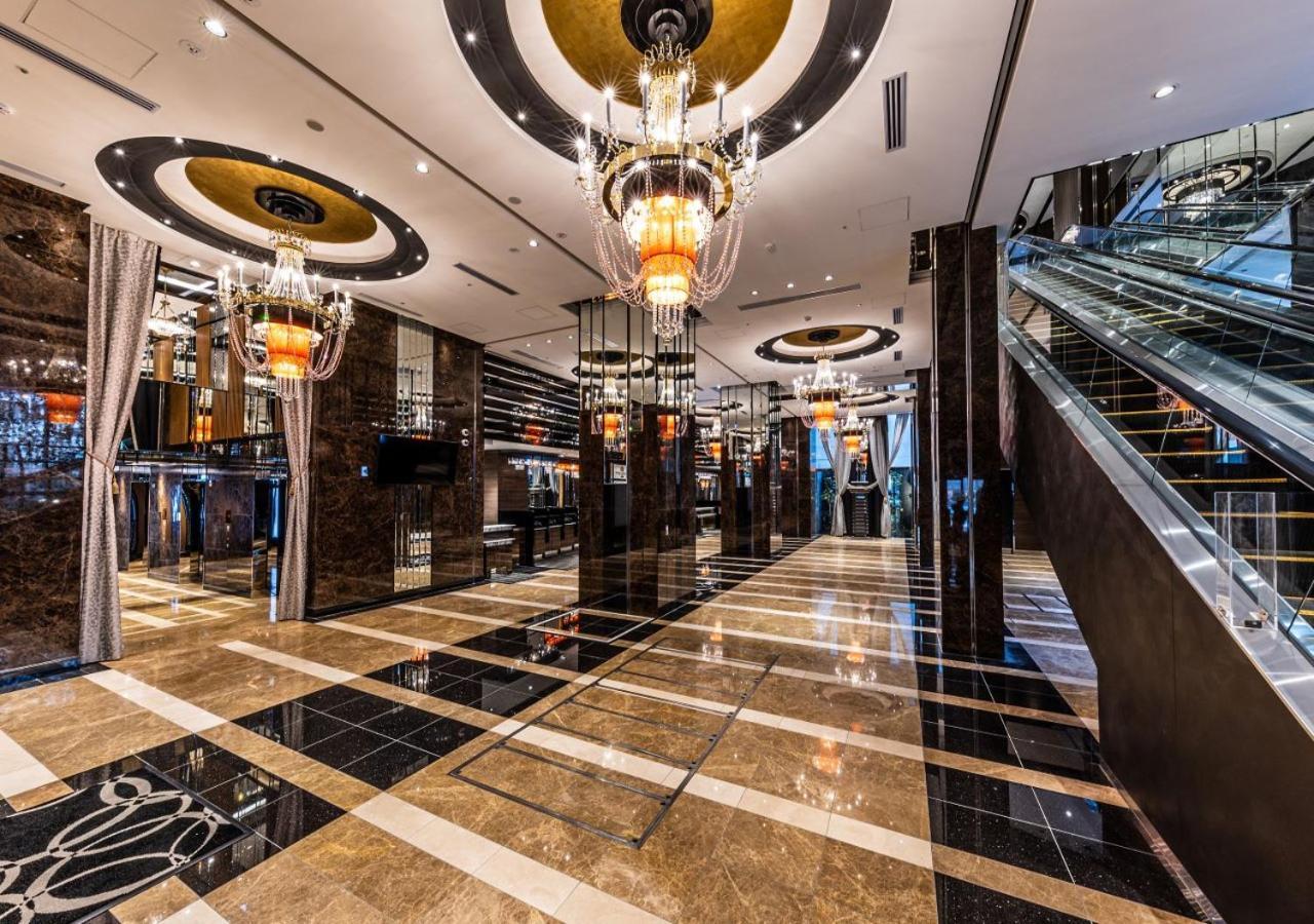 Apa Hotel & Resort Osaka Umeda Eki Tower Екстериор снимка